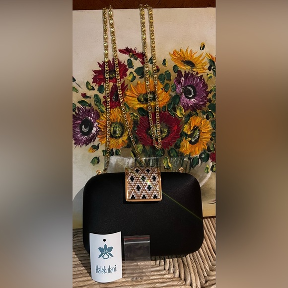 πSOLDπ EVENING BAG π HOST PICK π - Picture 10 of 13